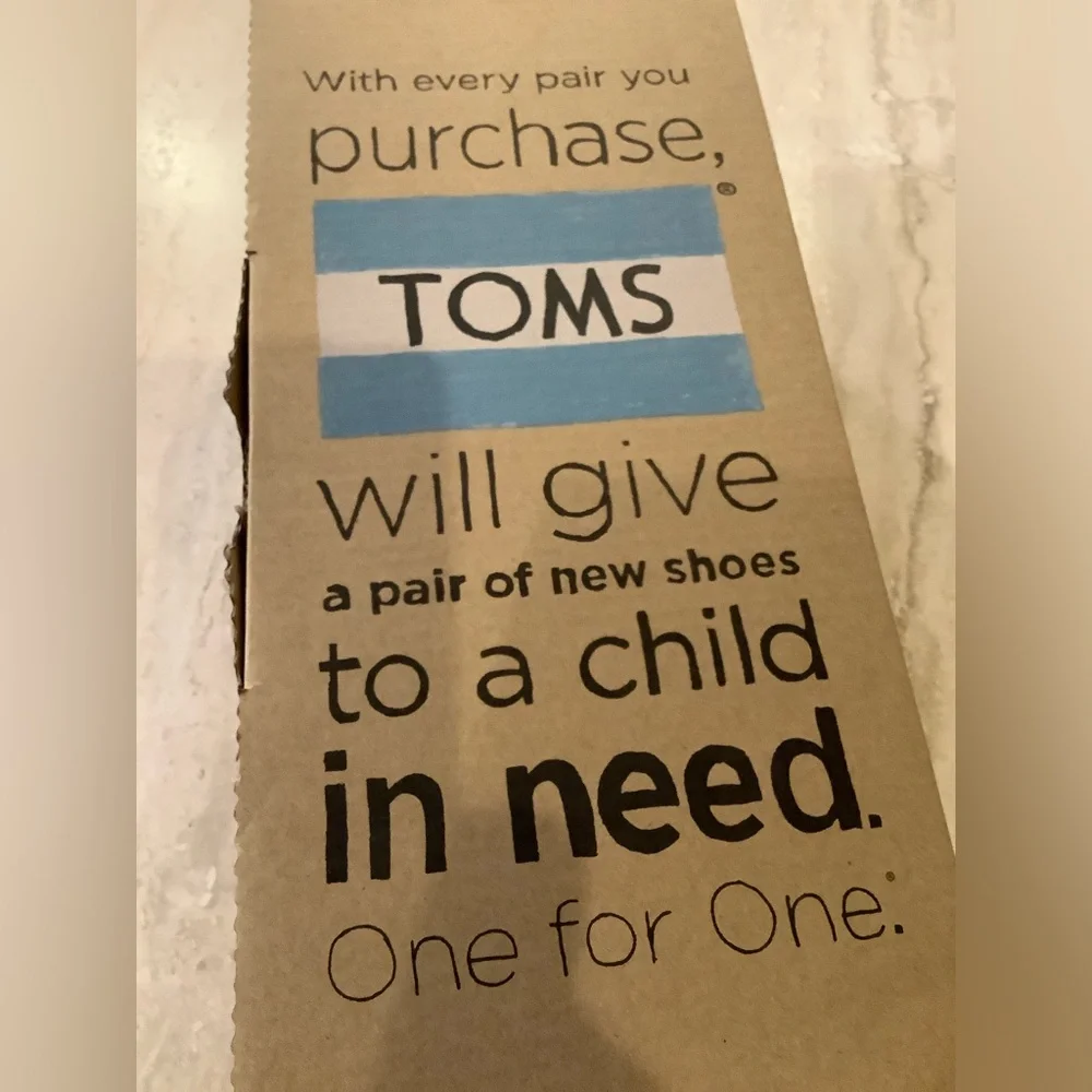 Toms Classic Navy Canvas Slip On Shoes, 7.5 - Picture 3 of 9